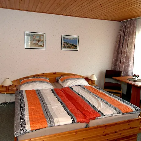 Wiedaer Huette 酒店 韦耶达